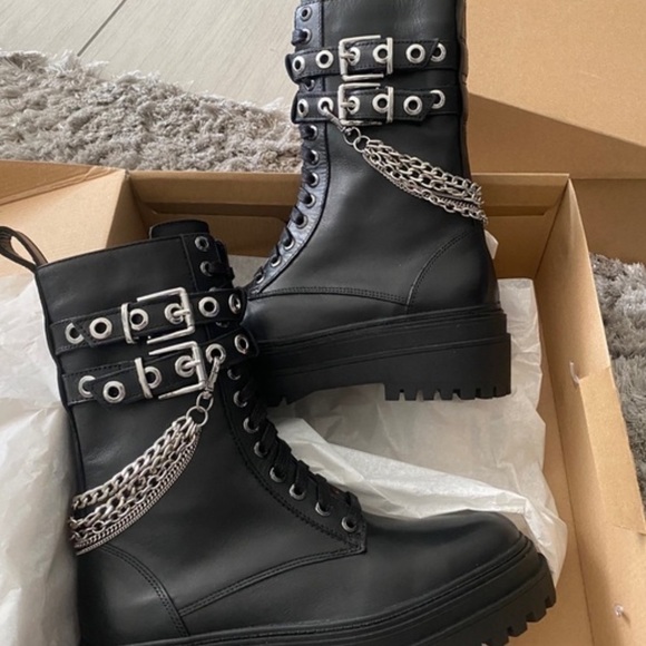 Zara Chain Laced Up Biker Moto Boot 100% leather SZ 6.5 - Picture 6 of 8